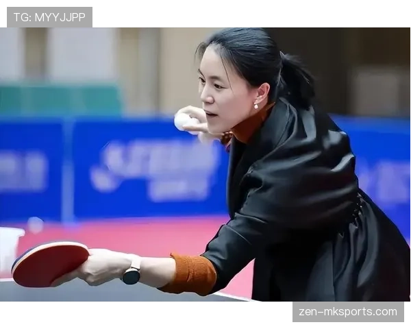 王楠机场照那件外套标价比我这两个月工资还多，朋友刷到都怀疑人生